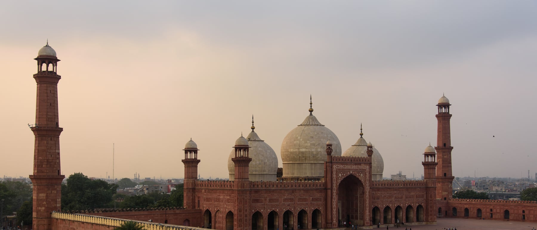 Badshahi Mosque — A vast red-sandstone Mughal mosque.