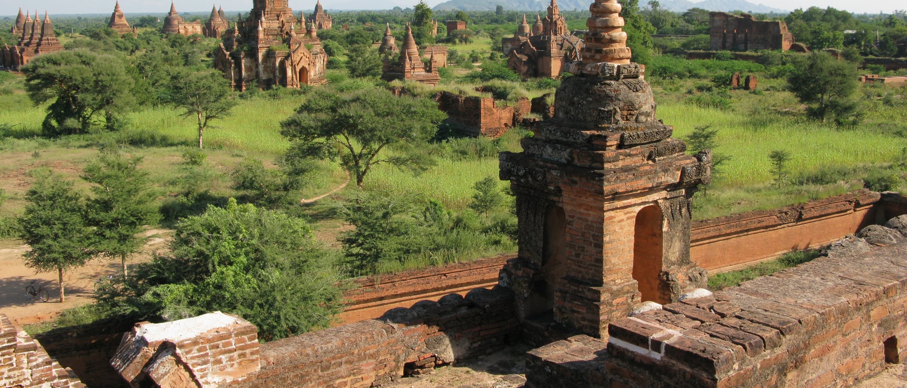 Bagan temple plain — Thousands of brick temples across a plain.
