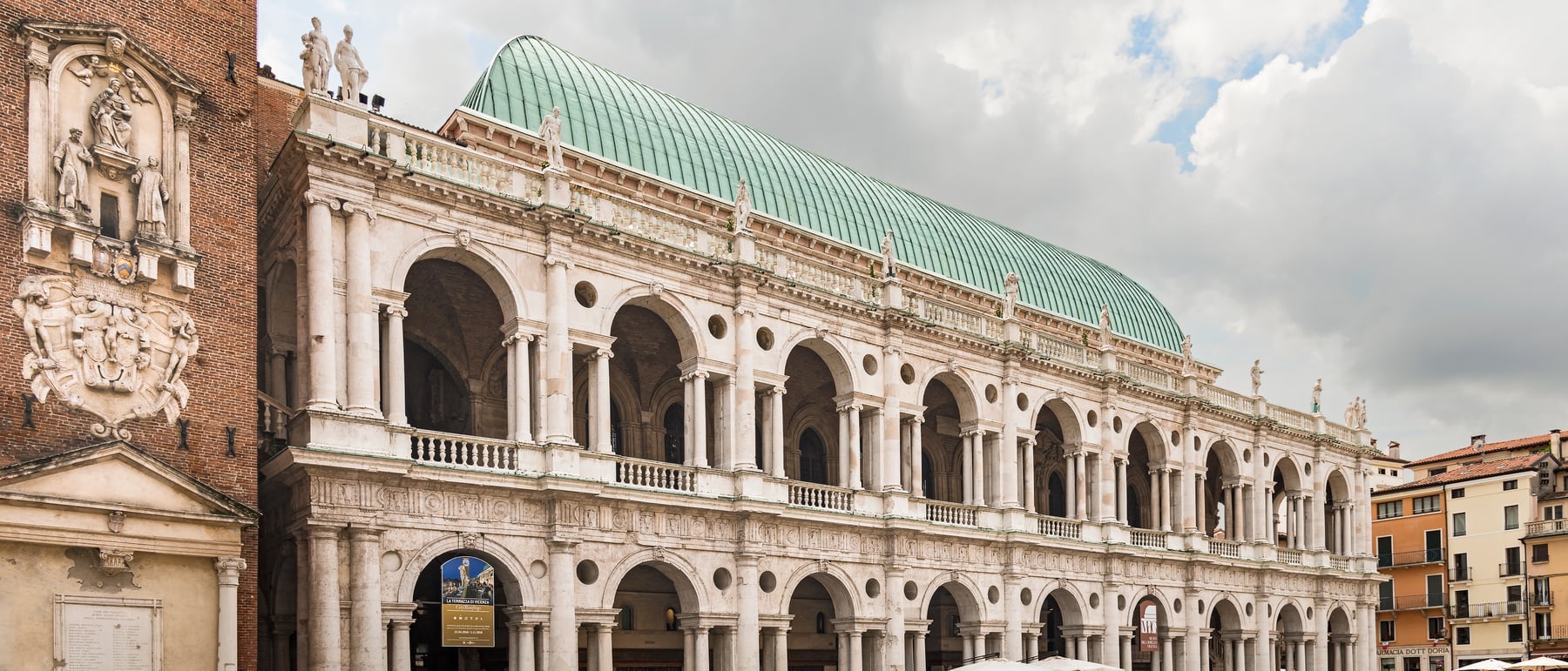 Basilica Palladiana — The 'Palladian motif' arcade.