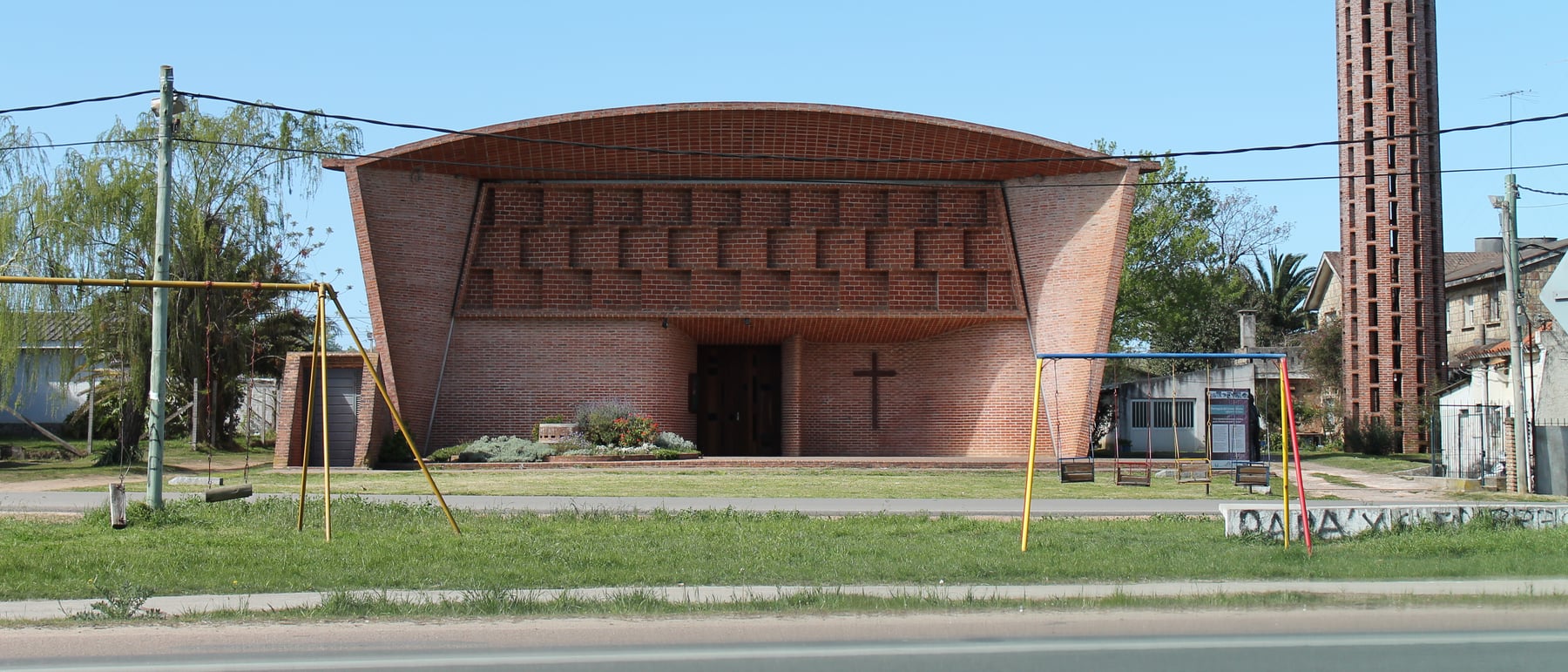 Church of the Atlántida — Undulating reinforced-brick vaults — structural poetry.