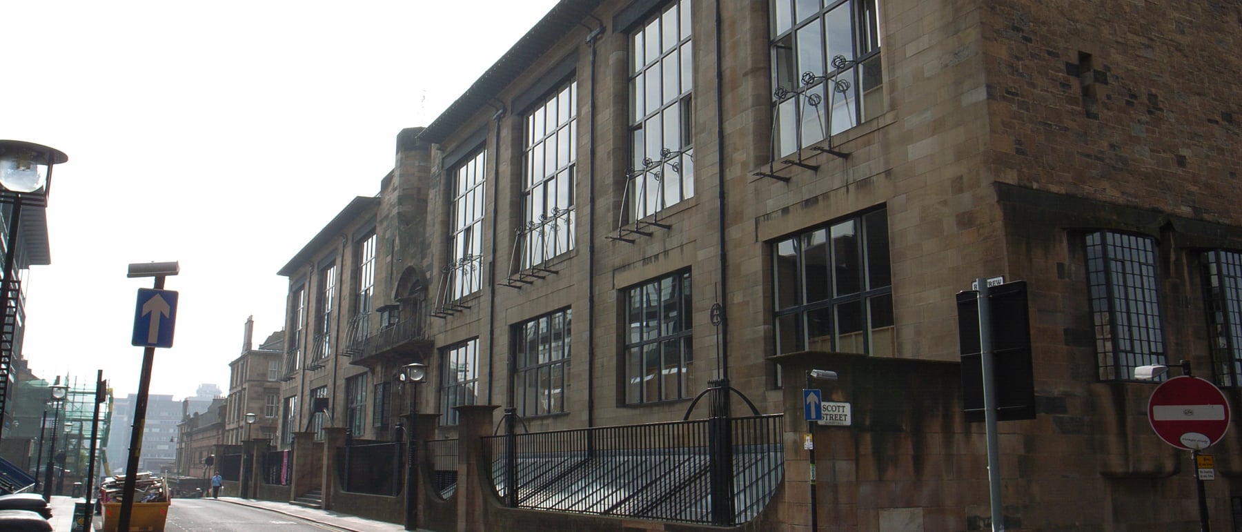 Glasgow School of Art — A proto-modern synthesis of craft and geometry.