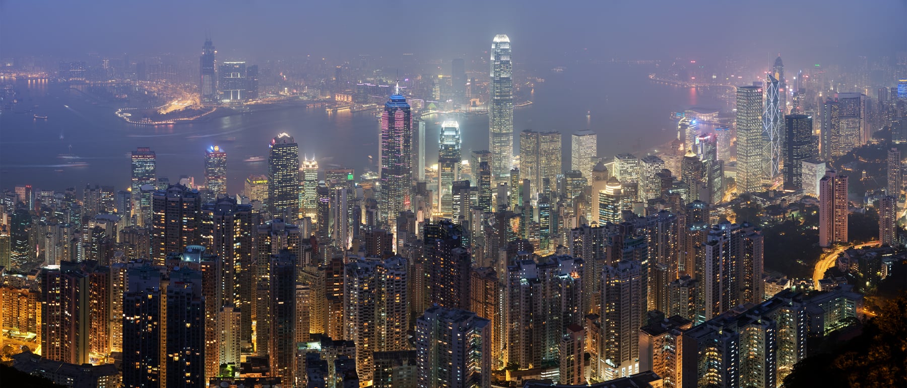 Hongkong & Sassoon high-tech context — The high-tech skyscraper matures in Asia.