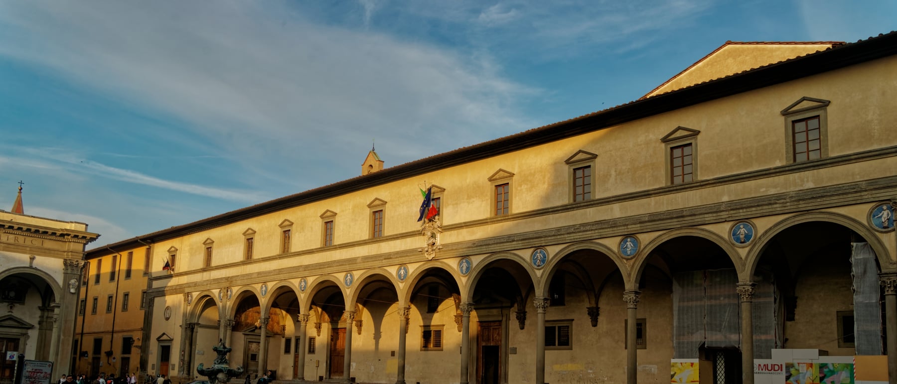 Ospedale degli Innocenti — The first coolly proportioned Renaissance loggia.