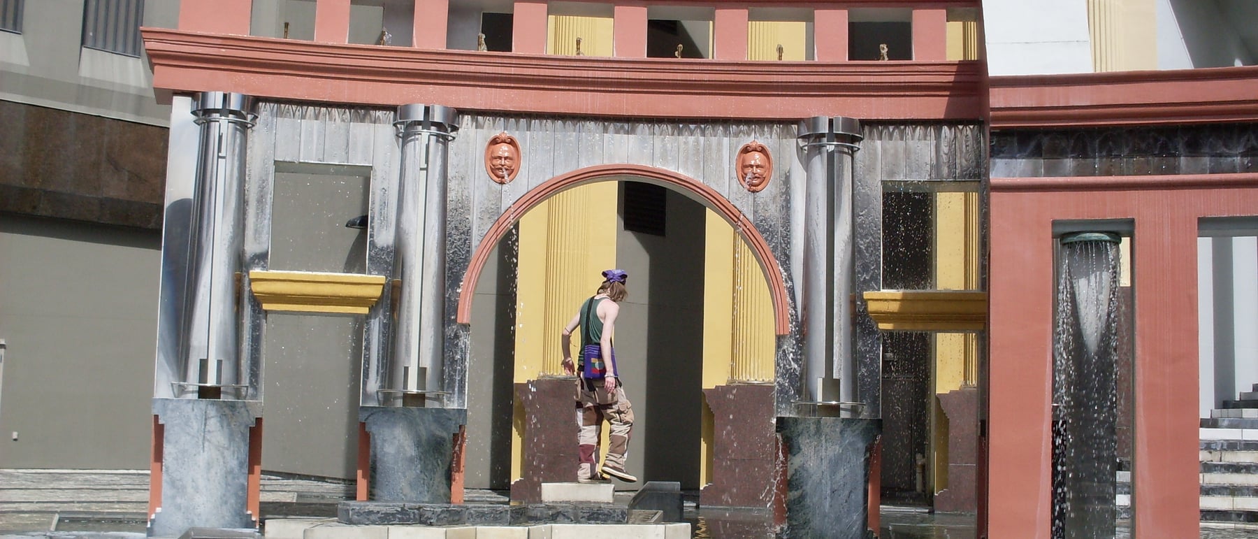 Piazza d'Italia — A theatrical, ironic collage of classical fragments.