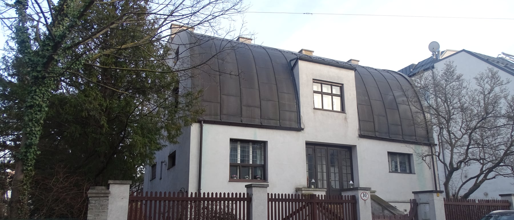 Steiner House — 'Ornament and Crime' built — radical plainness.