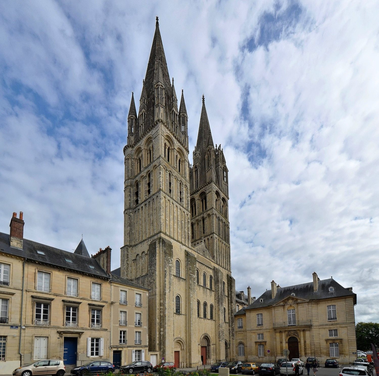 The twin-towered west front of the Abbaye aux Hommes (Saint-Étienne), Caen — founded by William the Conqueror in 1063, the model Norman façade.