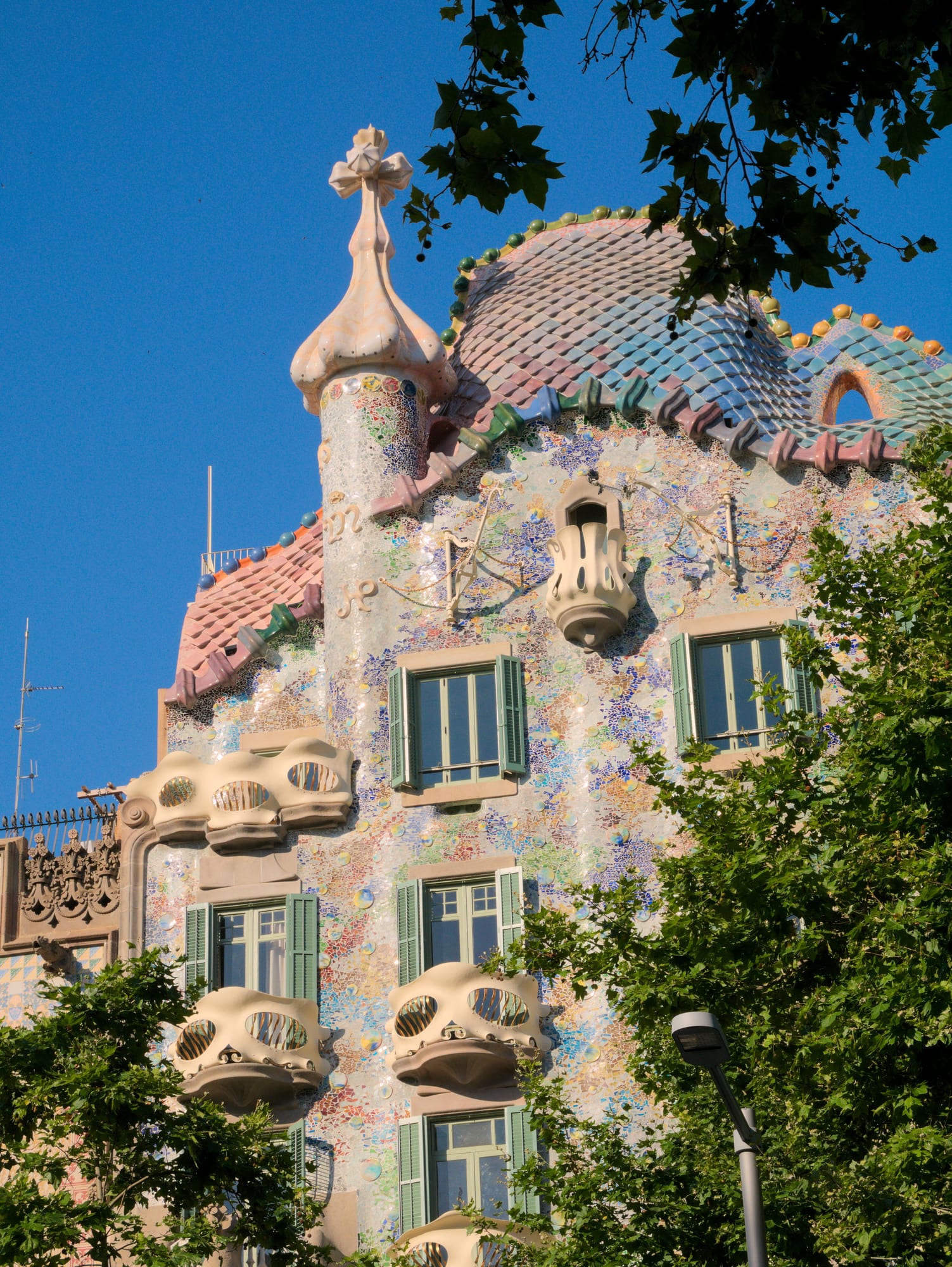 Antoni Gaudí's Casa Batlló / Casa Milà in Barcelona — an undulating façade with almost no straight lines, a wholly personal architecture drawn from nature.